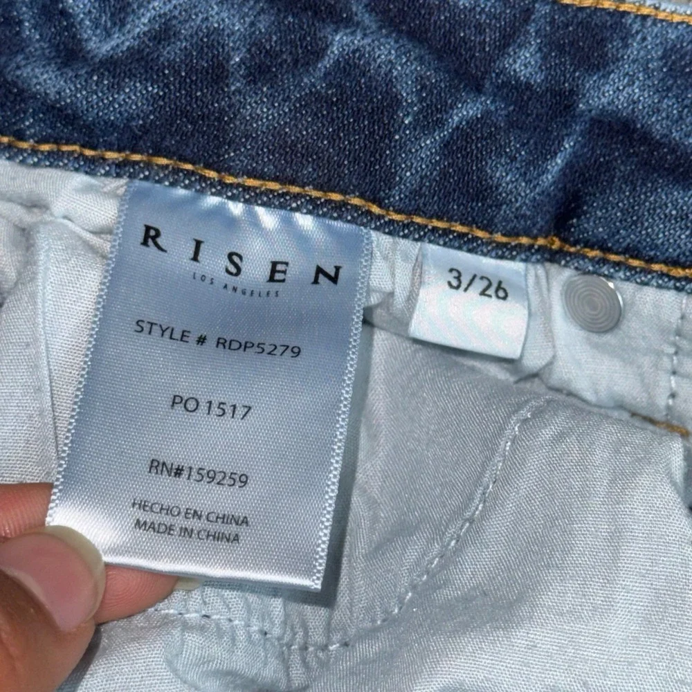 Risen Jeans Medium Wash Straight Leg High Rise Denim Blue Size 3/26 Casual Wear